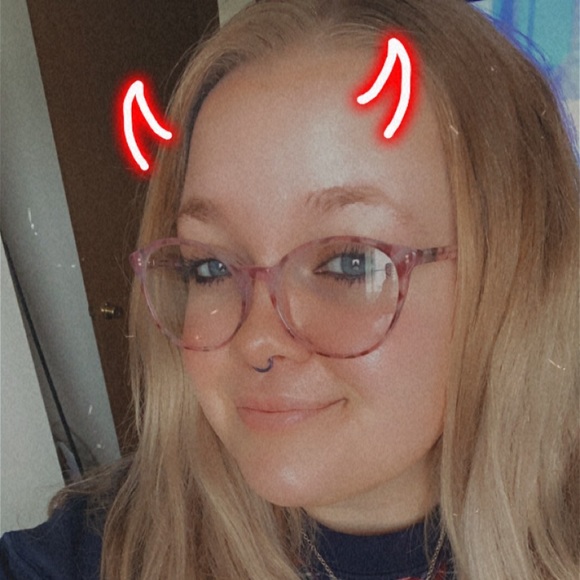 Meet your Posher, Alex! - Picture 2 of 2